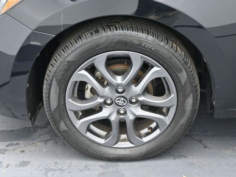 Used 2020 Toyota Yaris LE image 33