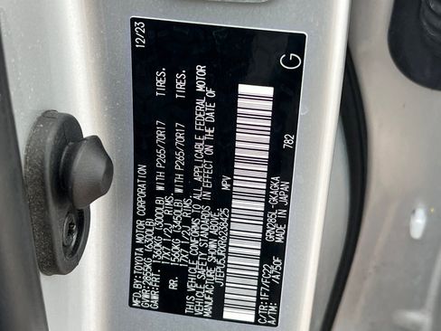 Certified 2024 Toyota 4Runner TRD Off-Road image 37