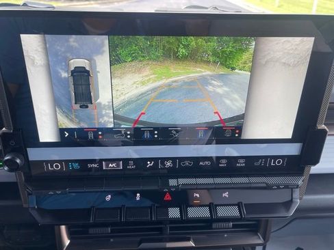 New 2024 GMC Hummer EV 3X image 12