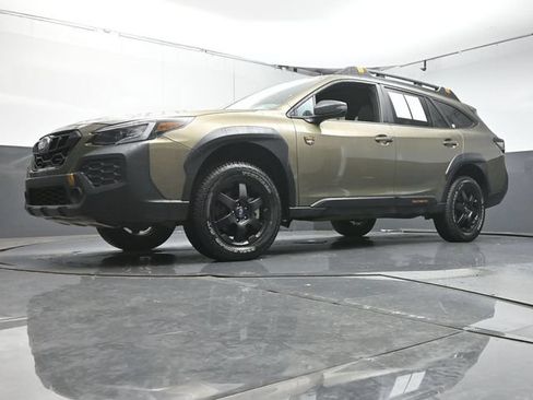 Certified 2025 Subaru Outback Wilderness AWD/4WD image 37
