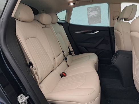Used 2021 Maserati Levante S image 27