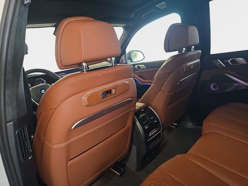 New 2026 BMW X7 xDrive40i image 11