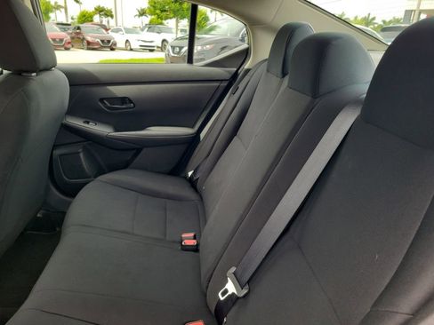 Used 2025 Nissan Sentra S FWD image 10