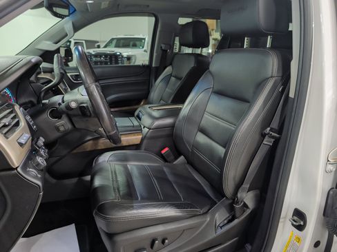 Used 2018 GMC Yukon Denali w/ Denali Ultimate Package AWD/4WD image 7