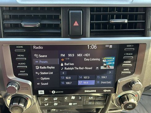 Used 2021 Toyota 4Runner Limited image 32