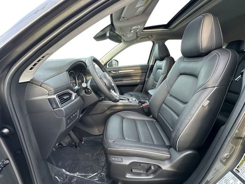New 2025 MAZDA CX-5 AWD 2.5 S w/ Preferred Package image 9