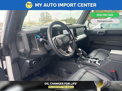 Used 2025 Ford Bronco Badlands AWD/4WD image 8