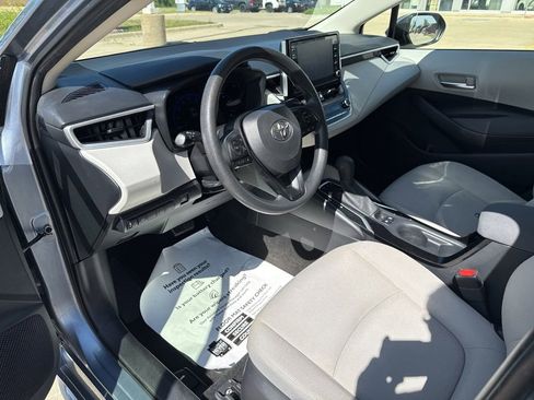 Used 2020 Toyota Corolla LE FWD image 8