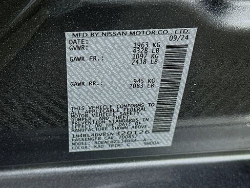 Used 2025 Nissan Altima 2.5 SV image 12