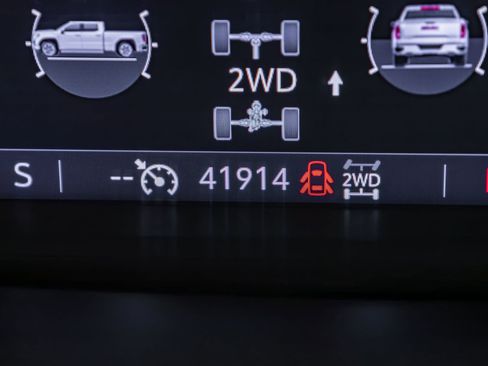Used 2022 GMC Sierra 1500 AT4 w/ AT4 Premium Package AWD/4WD image 22