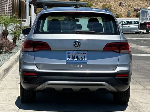 Used 2023 Volkswagen Taos S FWD image 5