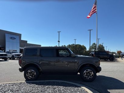 New 2025 Ford Bronco Outer Banks