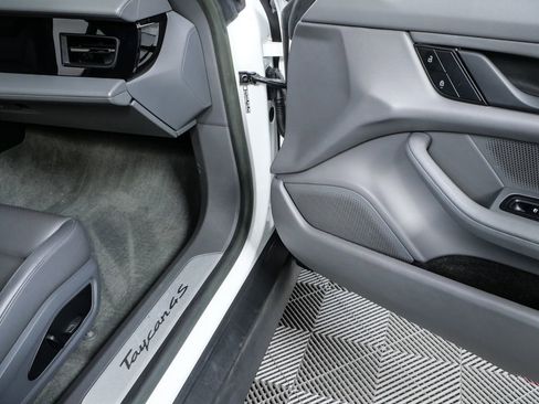 Certified 2022 Porsche Taycan 4S image 22