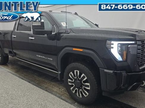 Used 2024 GMC Sierra 2500 Denali Ultimate image 3