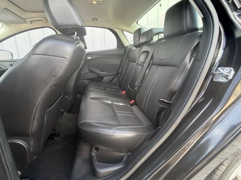Used 2012 Ford Focus Titanium FWD image 20