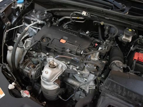 Used 2023 Honda HR-V LX image 9