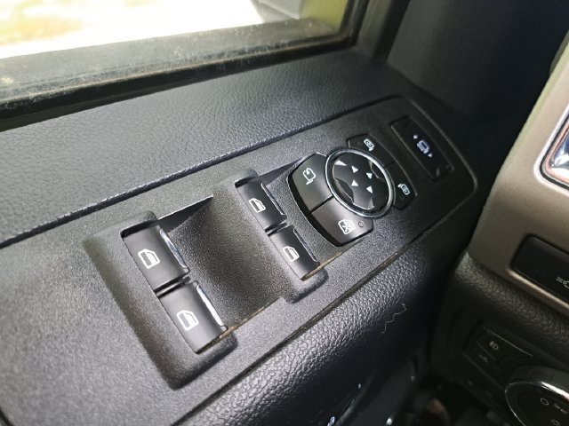 Used 2017 Ford F350 Lariat w/ Lariat Ultimate Package AWD/4WD image 18