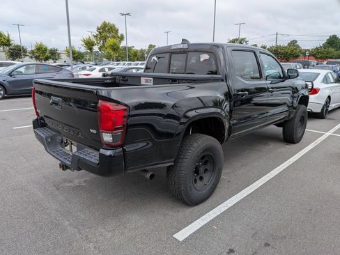 Used 2021 Toyota Tacoma SR AWD/4WD image 3