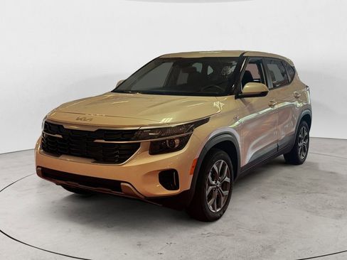 Used 2026 Kia Seltos LX FWD image 7