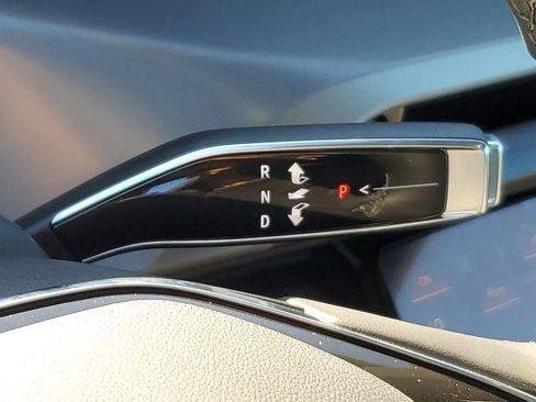 New 2026 Cadillac Vistiq Luxury image 18