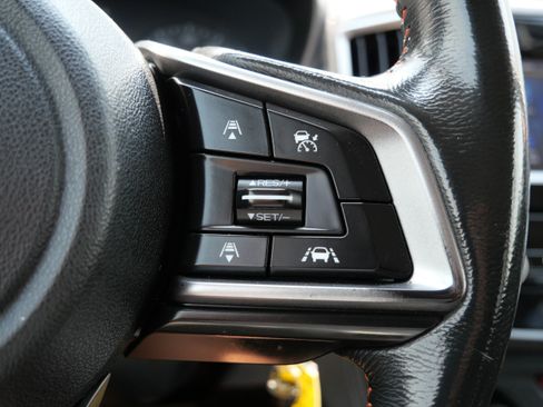 Used 2019 Subaru Crosstrek 2.0i Premium AWD/4WD image 29