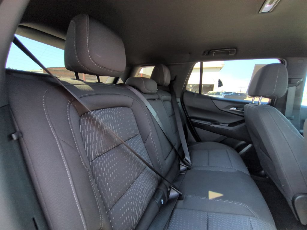 Used 2026 Chevrolet Equinox LT AWD/4WD image 26
