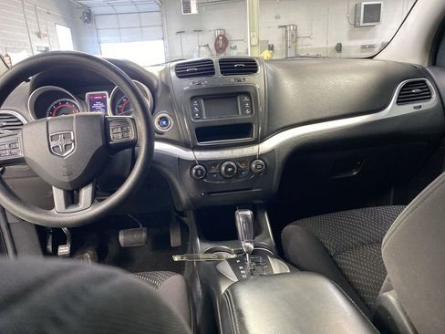Used 2012 Dodge Journey SXT w/ Popular Equipment Group FWD image 28