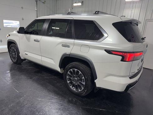 Used 2024 Toyota Sequoia Limited w/ Tow Technology Package AWD/4WD image 2