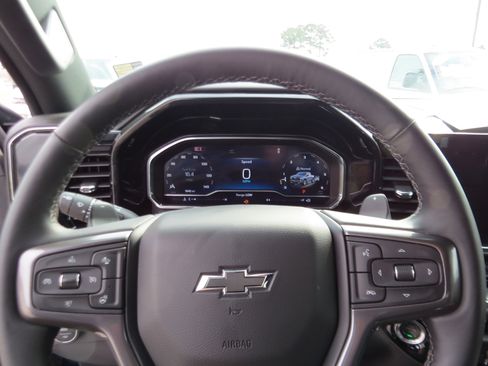 Used 2025 Chevrolet Silverado 1500 High Country w/ Midnight Edition AWD/4WD image 24