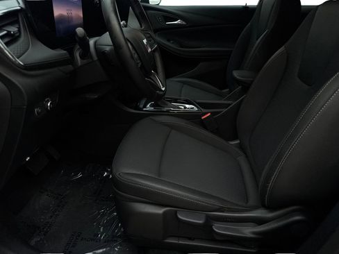 Used 2025 Buick Encore GX Preferred FWD image 26