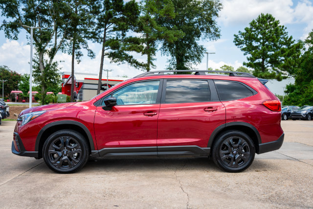 Certified 2025 Subaru Ascent Onyx Edition AWD/4WD image 2