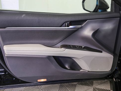 Used 2024 Toyota Camry XLE image 19