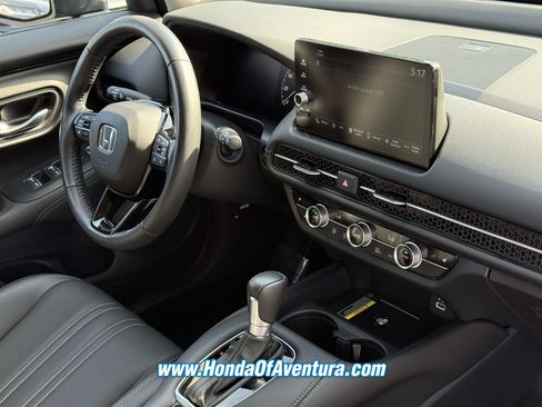 Certified 2025 Honda HR-V EX-L image 11