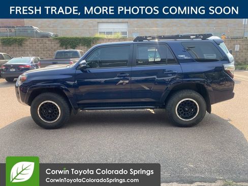 Used 2023 Toyota 4Runner TRD Off-Road Premium AWD/4WD image 5