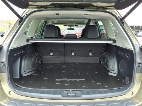Used 2023 Subaru Forester Touring AWD/4WD image 4