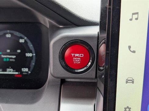 Used 2024 Toyota Tacoma TRD Off-Road image 20