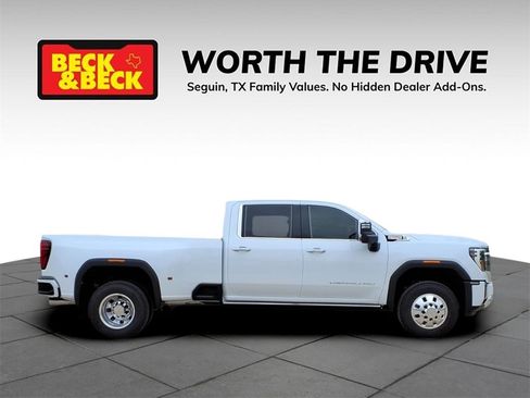 New 2026 GMC Sierra 3500 Denali w/ Denali Reserve Package image 4