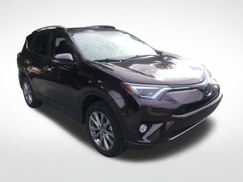 Used 2017 Toyota RAV4 Limited FWD image 3