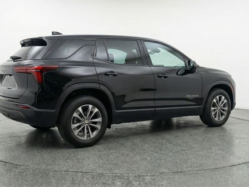 Used 2025 Chevrolet Equinox LT FWD image 9