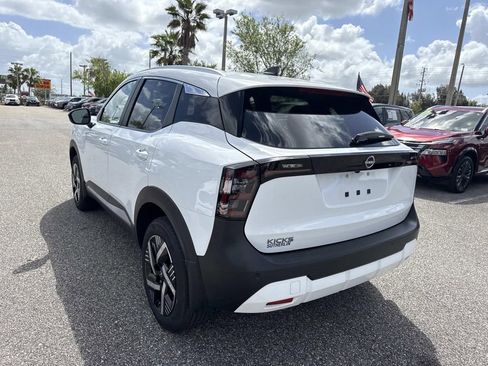 Used 2026 Nissan Kicks SV FWD image 6
