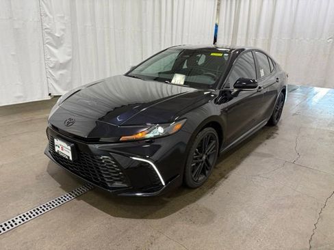 New 2026 Toyota Camry Hybrid w/ Multimedia Upgrade Package AWD/4WD image 7
