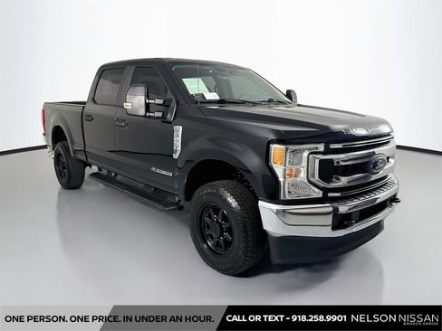 Used 2020 Ford F250 XL w/ STX Appearance Package AWD/4WD image 3