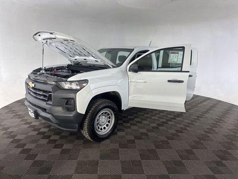 Used 2024 Chevrolet Colorado W/T RWD image 12