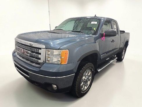 Used 2012 GMC Sierra 2500 SLE AWD/4WD image 3