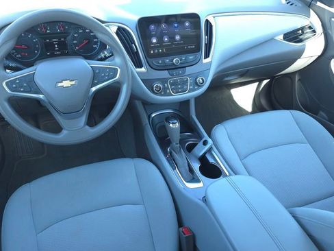 Used 2020 Chevrolet Malibu LT image 24