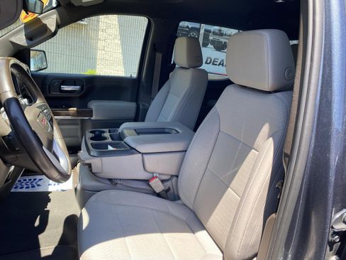 Used 2021 GMC Sierra 1500 SLE w/ X31 Off-Road Package AWD/4WD image 18