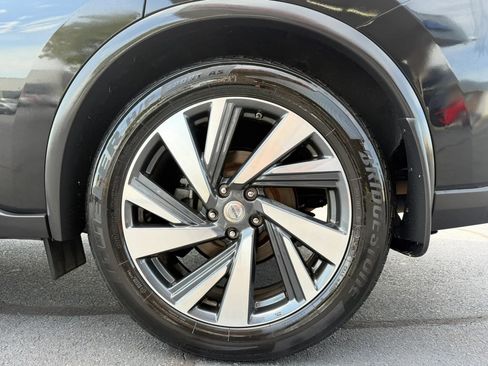 Used 2015 Nissan Murano Platinum w/ Platinum Technology Package FWD image 25