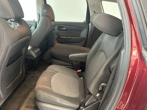 Used 2017 Chevrolet Traverse LT w/ Style and Technology Package FWD image 17