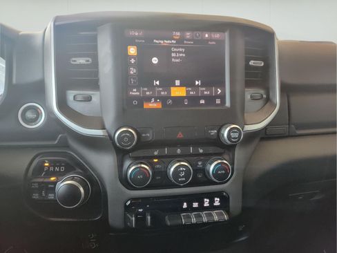 Used 2022 RAM 1500 Big Horn AWD/4WD image 14