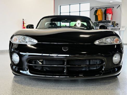 Used 1994 Dodge Viper RT/10 RWD image 3